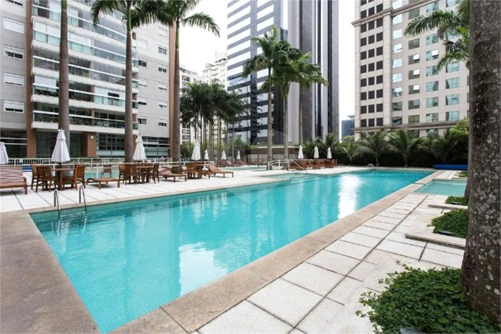 Apartamento à venda com 3 suítes em Vila Olímpia, São Paulo, SP