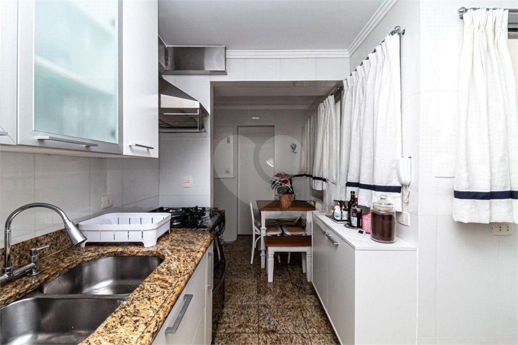 Apartamento à venda com 3 quartos, sendo 1 suíte, em Planalto Paulista, São Paulo, SP