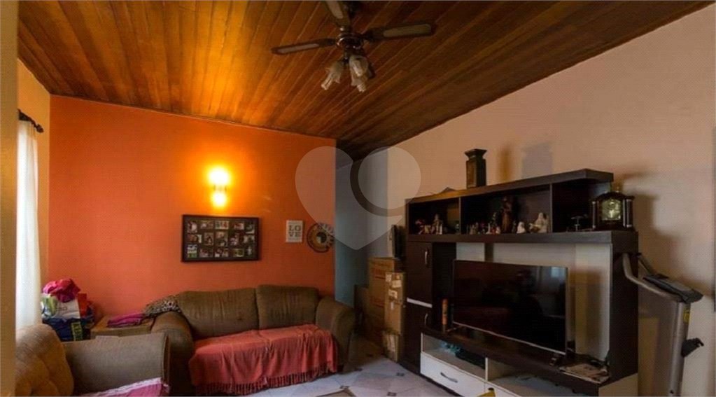Sobrado à venda com 3 quartos, sendo 1 suíte, em Bosque da Saúde, São Paulo, SP