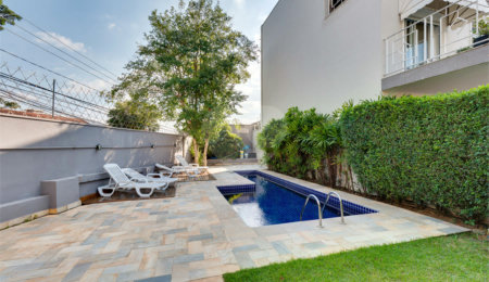 Casa à venda com 4 quartos, sendo 3 suítes,  no condomínio Vila Hípica, São Paulo - SP