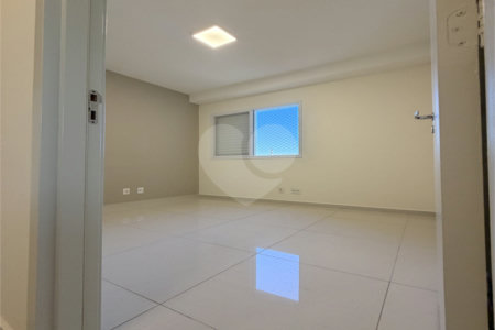 Apartamento para alugar com 2 quartos, sendo 1 suíte,  em Vila Suissa, Mogi das Cruzes, SP