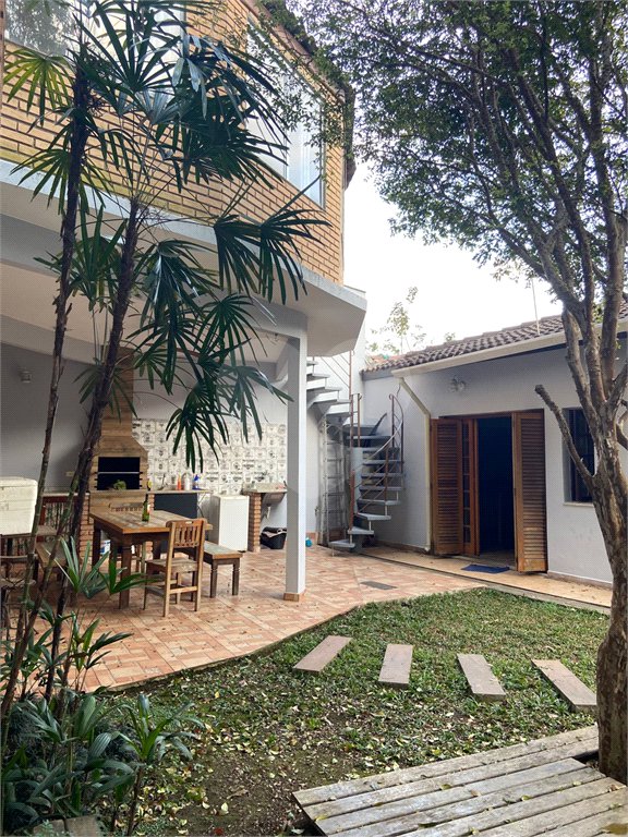 Casa Térrea à venda com 3 quartos, sendo 1 suíte, em Tucuruvi, São Paulo, SP