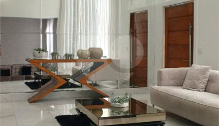 Casa à venda com 4 suítes no condomínio Parque da Figueiras, Mogi das Cruzes - SP