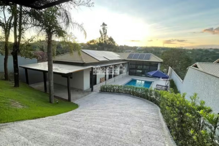 Casa à venda com 3 quartos, sendo 1 suíte,  em Jardim Brasil, Atibaia, SP