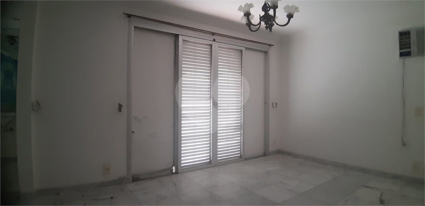 Apartamento à venda com 3 quartos, sendo 1 suíte, em Pinheiros, São Paulo, SP