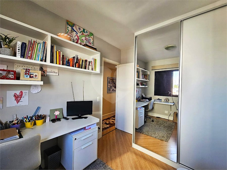 Apartamento à venda com 2 quartos, sendo 1 suíte,  em Chácara Santo Antônio, São Paulo, SP