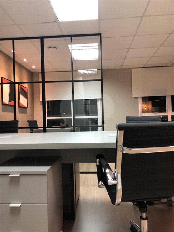 Sala à venda em Alto da Boa Vista, São Paulo, SP