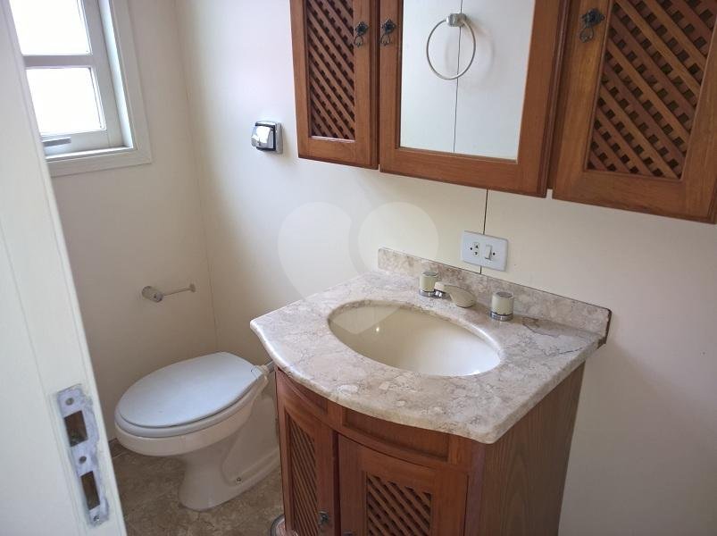 Sobrado à venda com 3 quartos, sendo 1 suíte,  em Planalto Paulista, São Paulo, SP
