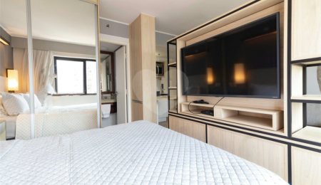 Flat à venda com 1 suíte em Indianópolis, São Paulo, SP