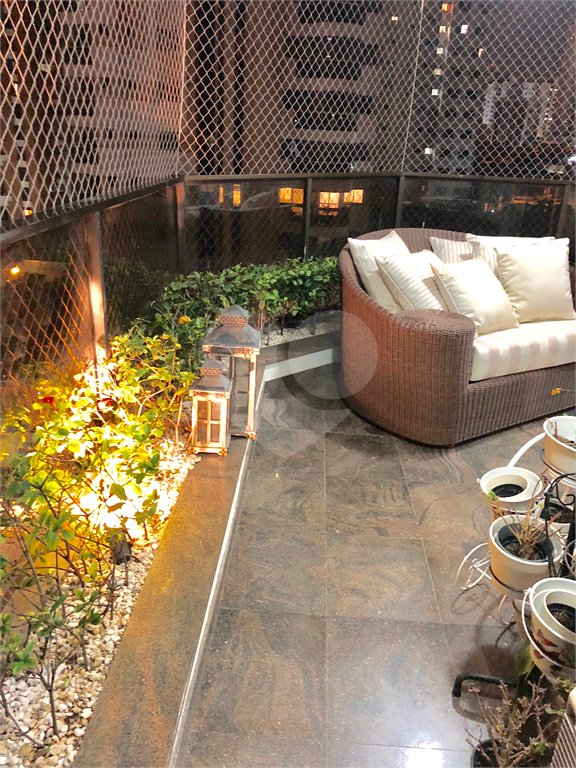 Apartamento à venda com 3 suítes em Tatuapé, São Paulo, SP