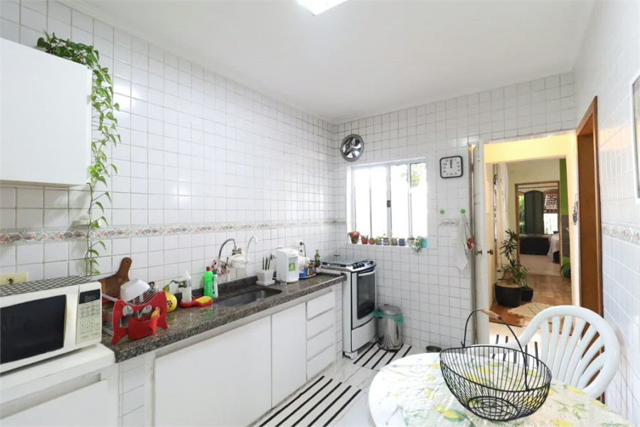 Casa à venda com 3 quartos, sendo 1 suíte,  em Vila Medeiros, São Paulo, SP
