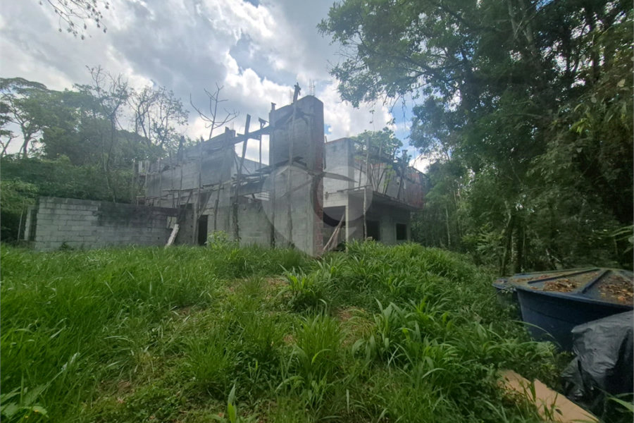 Terreno à venda no condomínio Alpes da Cantareira, Mairiporã - SP