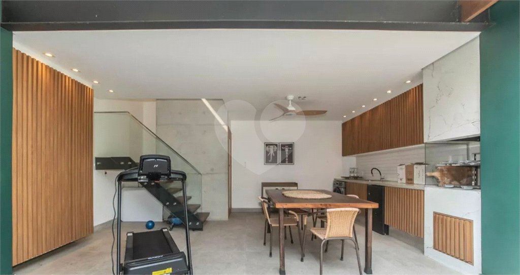 Sobrado à venda com 4 quartos, sendo 1 suíte,  em Cidade Monções, São Paulo, SP