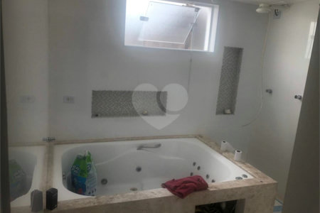 Sobrado à venda com 3 quartos, sendo 1 suíte, em Vila Medeiros, São Paulo, SP