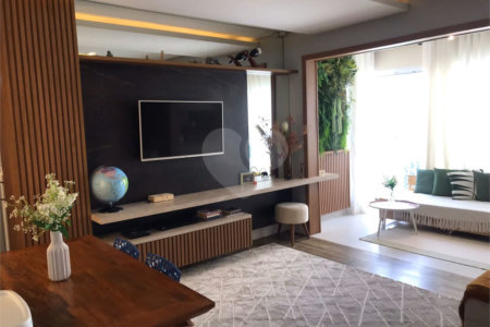 Apartamento à venda com 3 quartos, sendo 1 suíte, em Condomínio Royal Park, São José dos Campos, SP