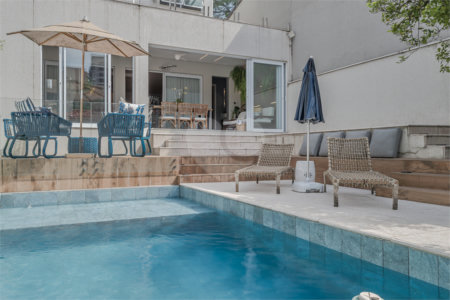 Casa à venda com 4 suítes em Jardim Prudência, São Paulo, SP