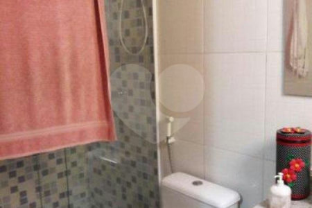 Casa à venda com 3 quartos, sendo 1 suíte, no condomínio Elias Imóveis - Ida Boschetti, São Paulo - SP