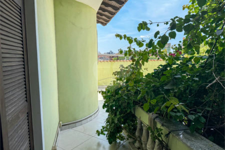 Sobrado à venda com 3 quartos, sendo 1 suíte, em Cidade Líder, São Paulo, SP