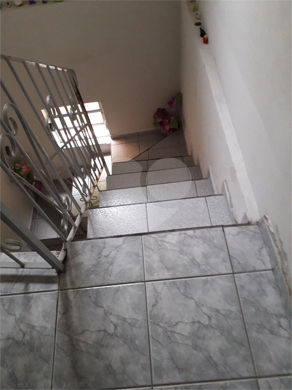 Casa à venda com 3 quartos, sendo 1 suíte, no condomínio Luís de Oliveira Bulhões, São Paulo - SP