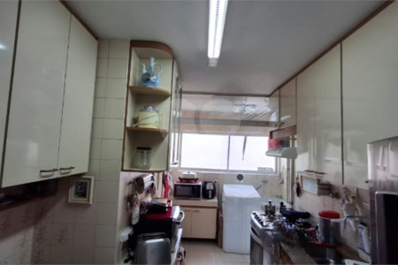 Apartamento à venda com 3 quartos, sendo 1 suíte,  em Indianópolis, São Paulo, SP