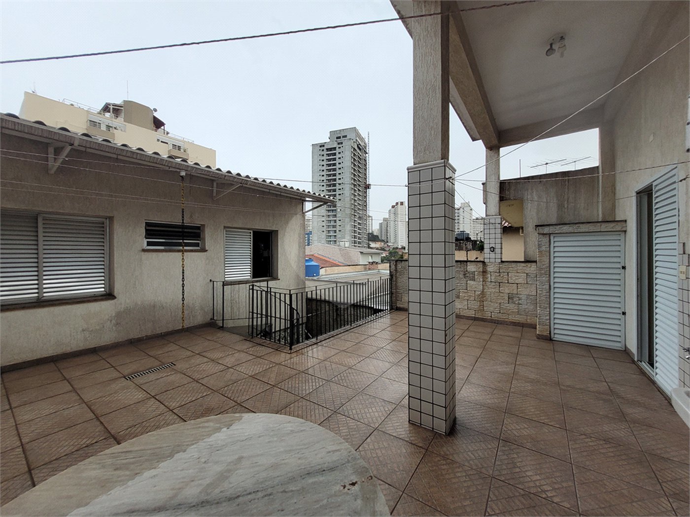 Sobrado à venda com 5 quartos, sendo 2 suítes, em Jardim Vera Cruz, São Paulo, SP