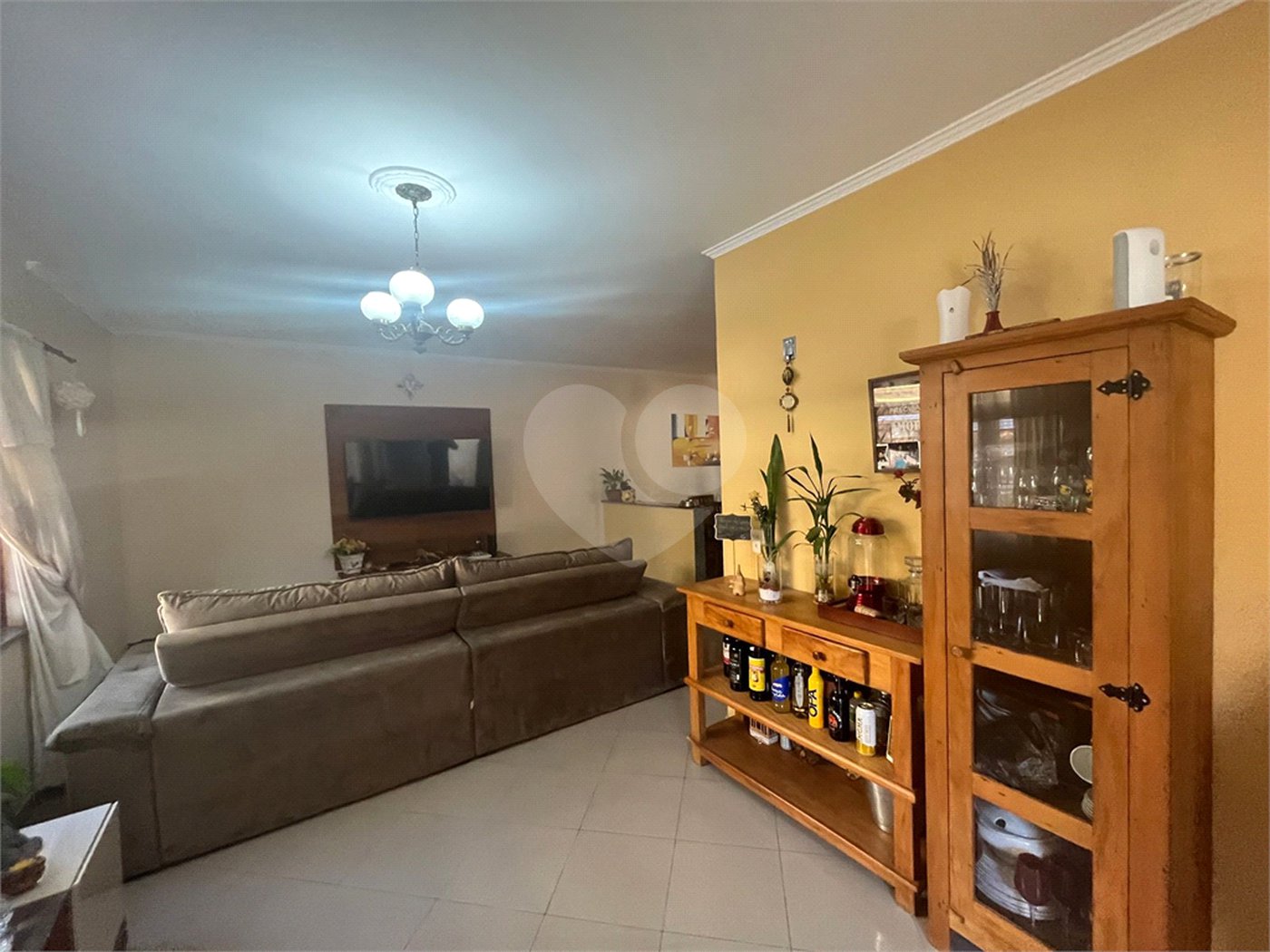 Sobrado à venda com 7 quartos, sendo 1 suíte, em Tremembé, São Paulo, SP