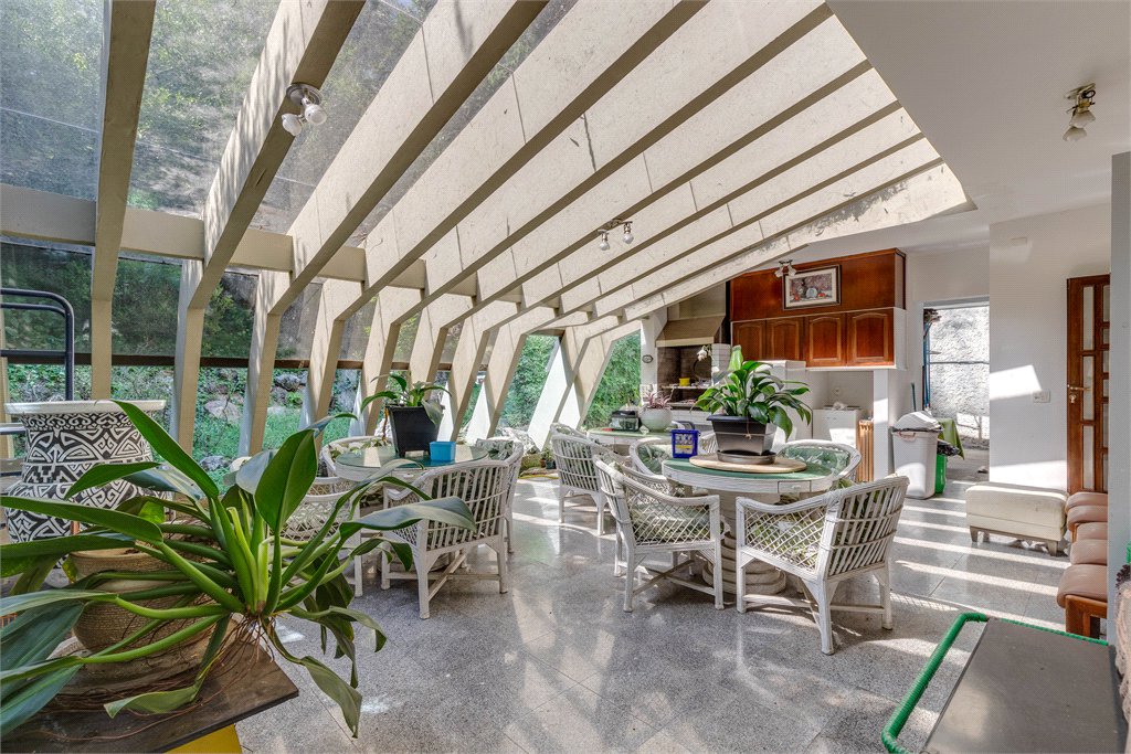 Casa à venda com 4 suítes no condomínio Granja do Morumbi, São Paulo - SP