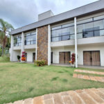 Casa à venda com 7 quartos, sendo 3 suítes, no condomínio Chacaras do Lago, Vinhedo - SP