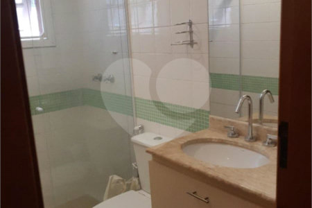 Sobrado à venda com 3 quartos, sendo 1 suíte,  em Jardim Olympia, São Paulo, SP
