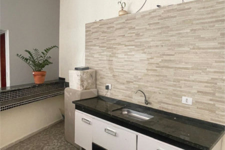 Sobrado à venda com 3 quartos, sendo 1 suíte,  em Jardim Armênia, Mogi das Cruzes, SP