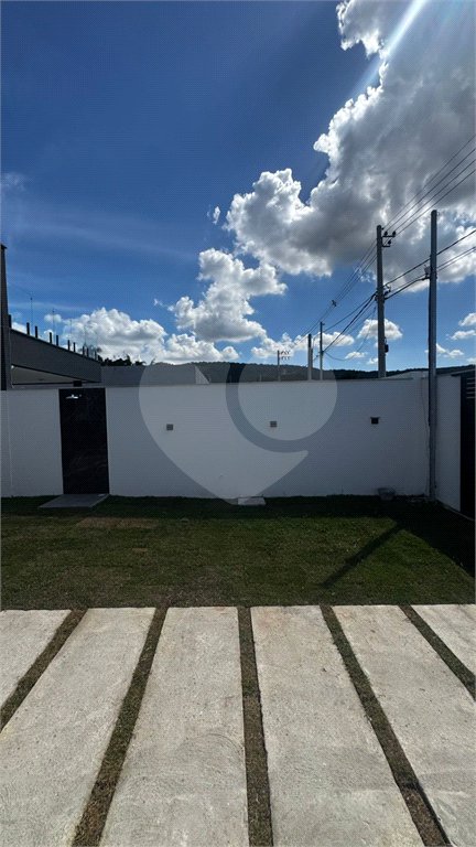 Casa à venda com 3 quartos, sendo 1 suíte, no condomínio Parque Guará, Rio de Janeiro - RJ
