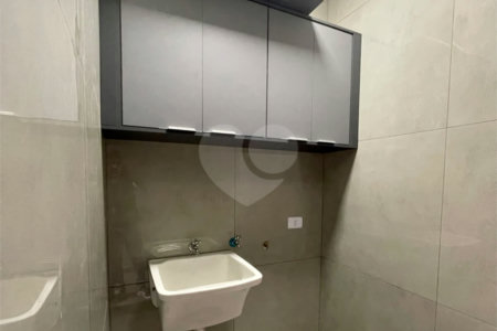 Casa à venda com 3 quartos, sendo 1 suíte, no condomínio Helena Maria, Sorocaba - SP