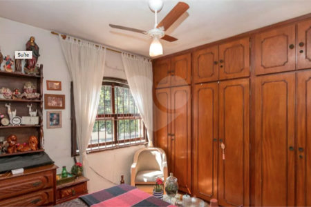 Sobrado à venda com 3 quartos, sendo 1 suíte,  em Chácara Santo Antônio (zona Sul), São Paulo, SP