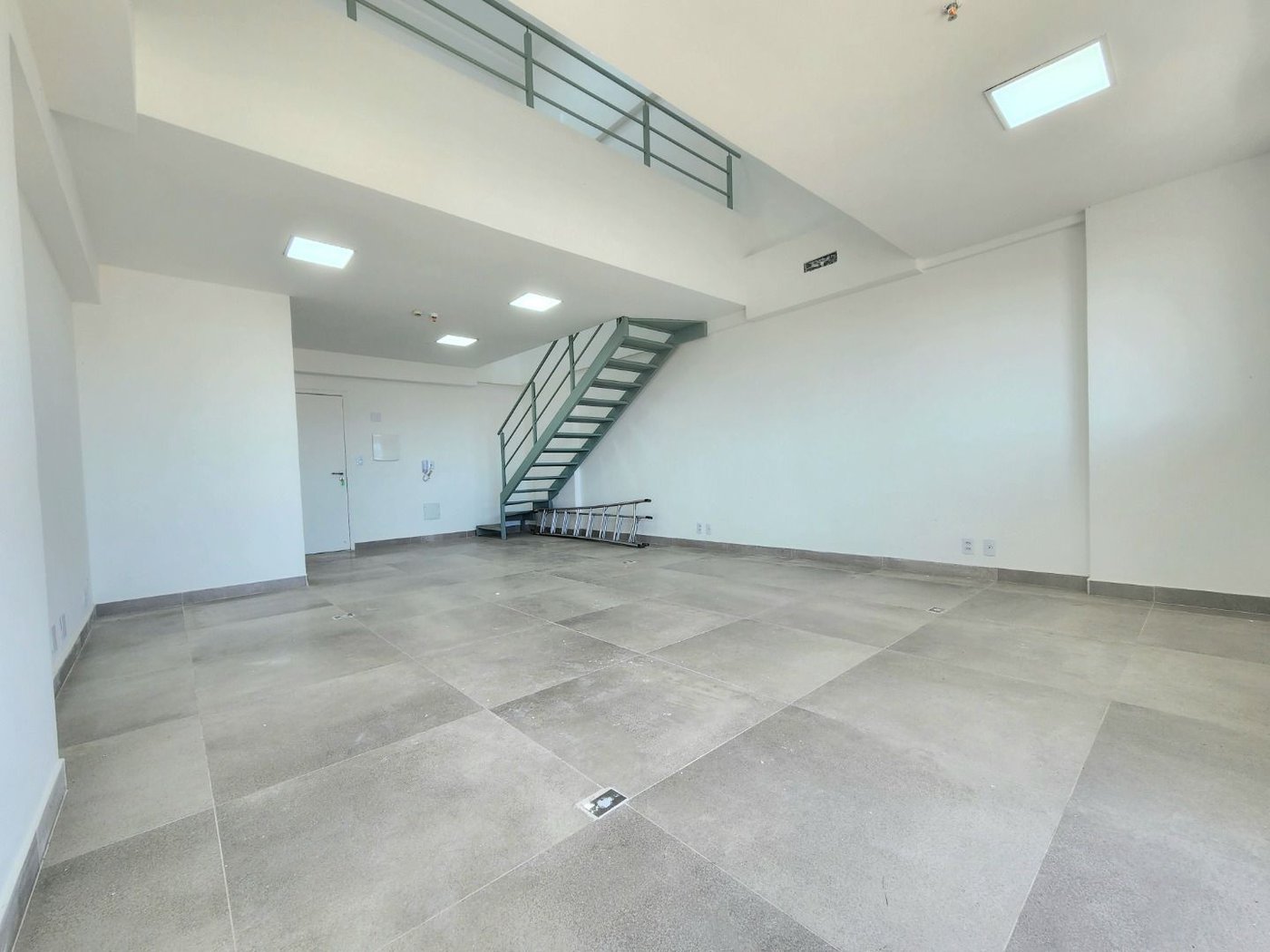Sala para alugar, 68 m² por R$ 5.500,02/mês - Vila Matias - Santos/SP