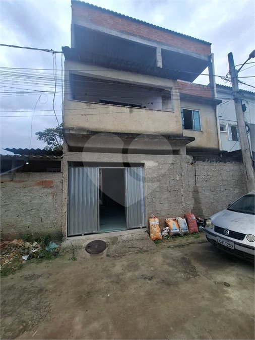 Casa à venda com 3 quartos, sendo 1 suíte, em Santíssimo, Rio de Janeiro, RJ