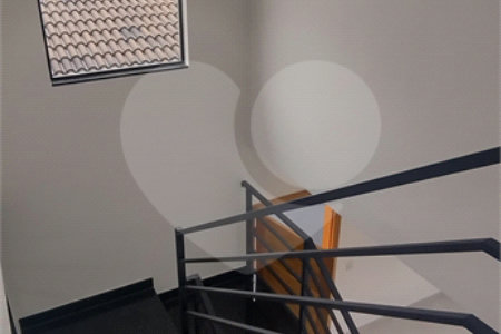 Sobrado à venda com 3 quartos, sendo 1 suíte, em Jardim Maristela, Atibaia, SP
