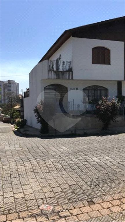 Casa à venda com 4 quartos, sendo 1 suíte, em Vila Galvão, Guarulhos, SP