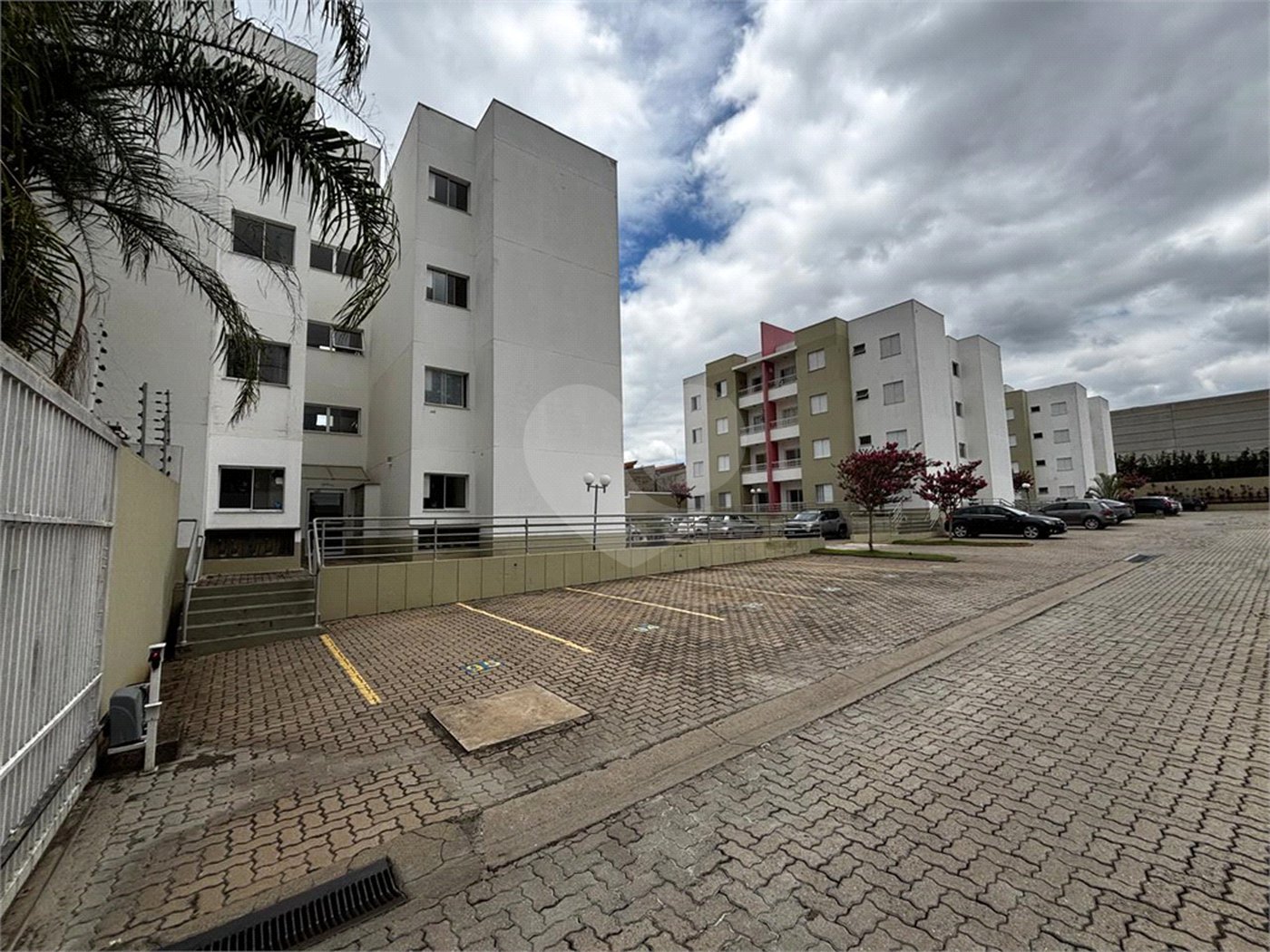 Apartamento à venda com 2 quartos em Guaraú, Salto, SP