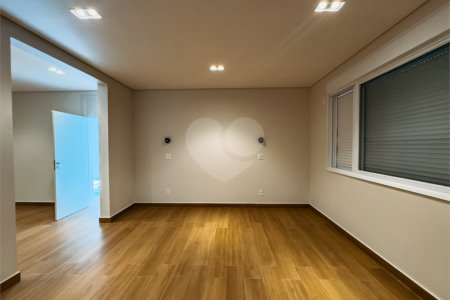 Casa à venda com 4 suítes no condomínio Villa dos Pinheiros, Indaiatuba - SP