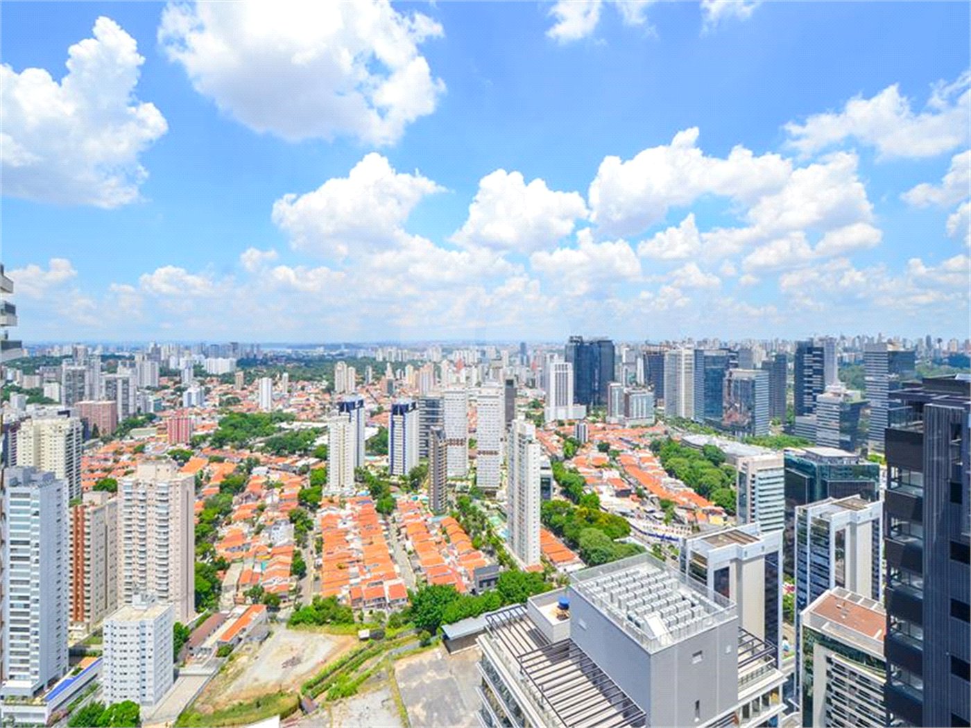 Apartamento à venda com 1 quarto em Jardim das Acácias, São Paulo, SP