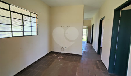 Fazenda para alugar com 3 quartos em Vila Santana, Itapetininga, SP