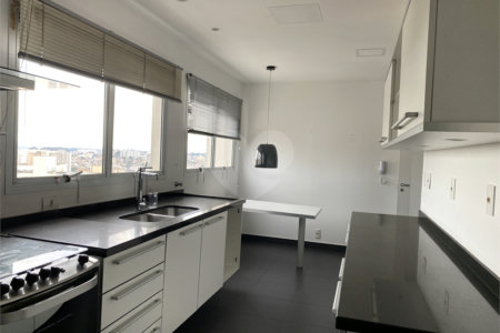 Apartamento à venda com 3 suítes em Vila Andrade, São Paulo, SP
