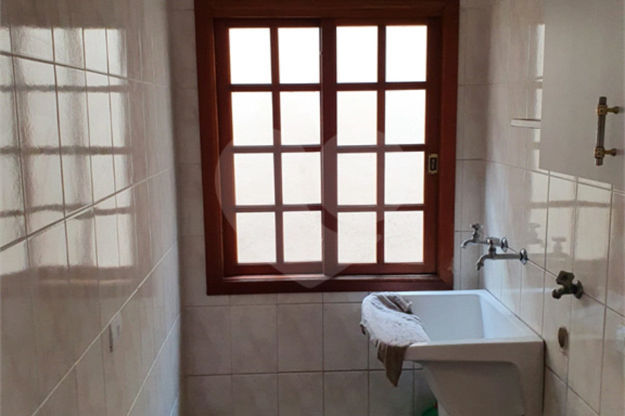 Sobrado à venda com 4 quartos, sendo 2 suítes, em Tremembé, São Paulo, SP