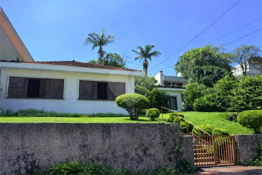 Casa Térrea à venda com 3 quartos, sendo 1 suíte, em Jardim Floresta, São Paulo, SP