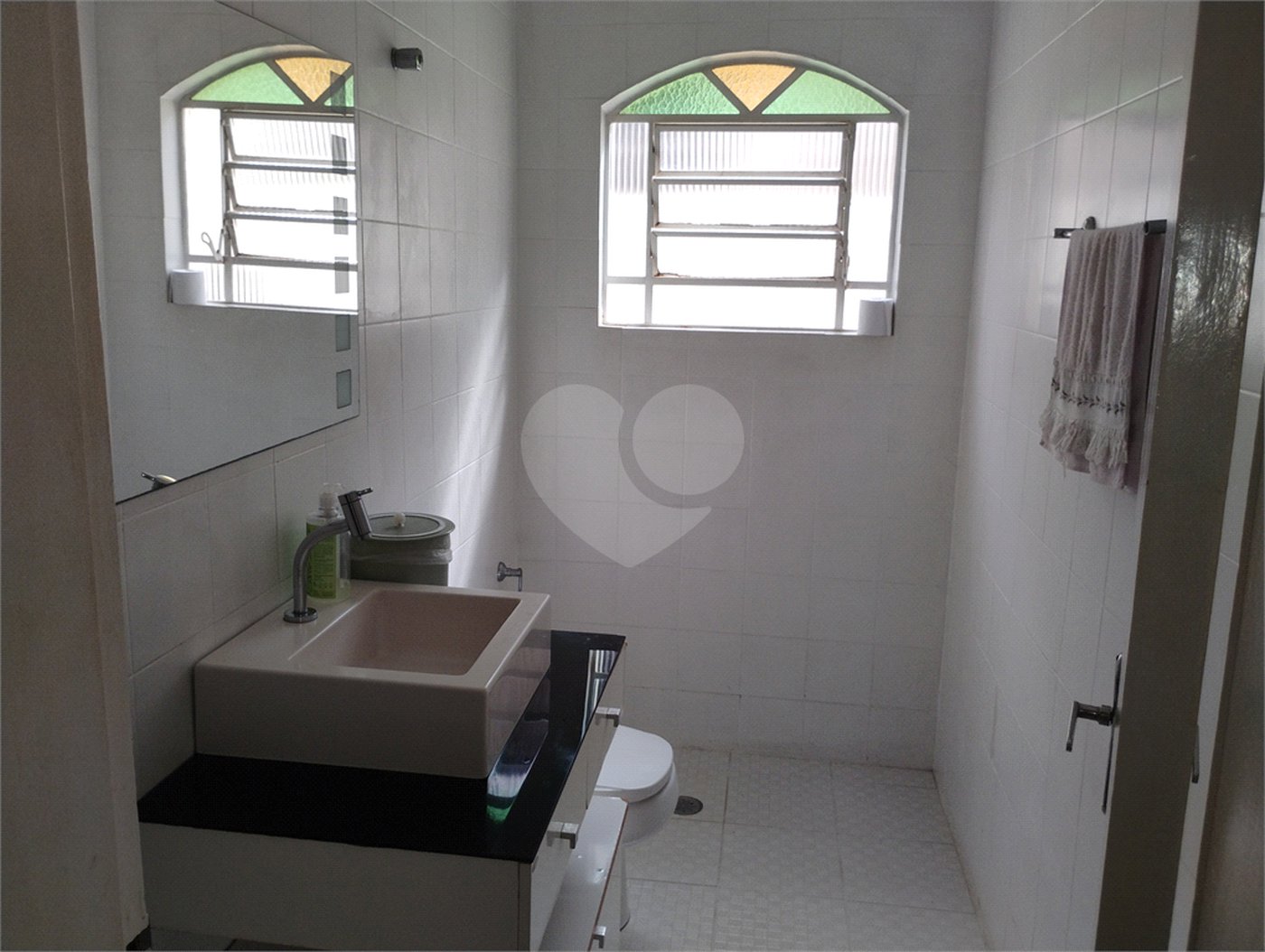 Sobrado à venda com 3 quartos, sendo 1 suíte,  em Vila Nivi, São Paulo, SP