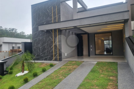 Casa à venda com 3 suítes no condomínio Mosaico Essence - Fase 2, Mogi das Cruzes - SP