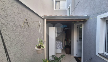 Sobrado à venda com 4 quartos, sendo 1 suíte,  em Vila São Geraldo, São Paulo, SP