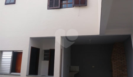 Sobrado à venda com 3 quartos, sendo 1 suíte,  em Tremembé, São Paulo, SP