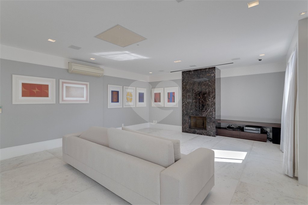 Apartamento à venda com 4 suítes em Campo Belo, São Paulo, SP
