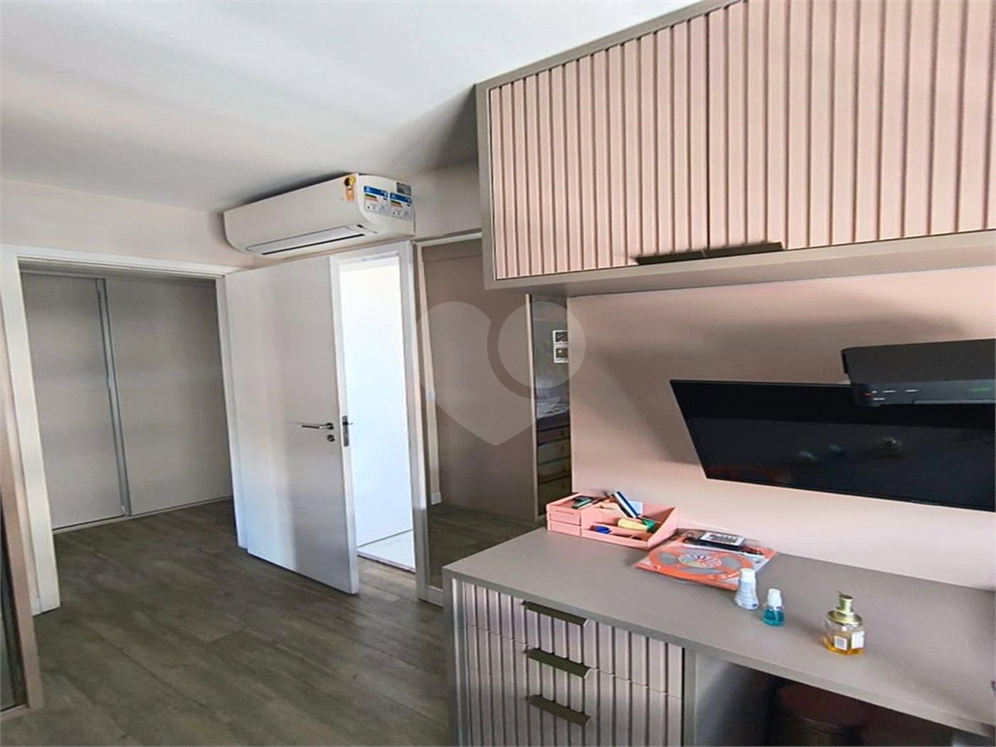 Apartamento à venda com 3 suítes em Vila Ester (zona Norte), São Paulo, SP